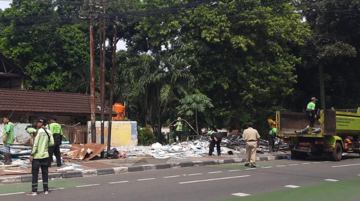 Pedagang Panik dan Bingung