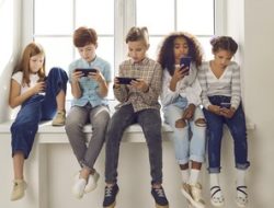 Australia Larang Anak di Bawah 16 Main Sosmed, Google Bilang Kesulitan