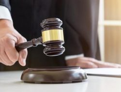 MK Larang Polisi Aktif Duduki Jabatan Sipil, Dua Hakim Berbeda Pendapat