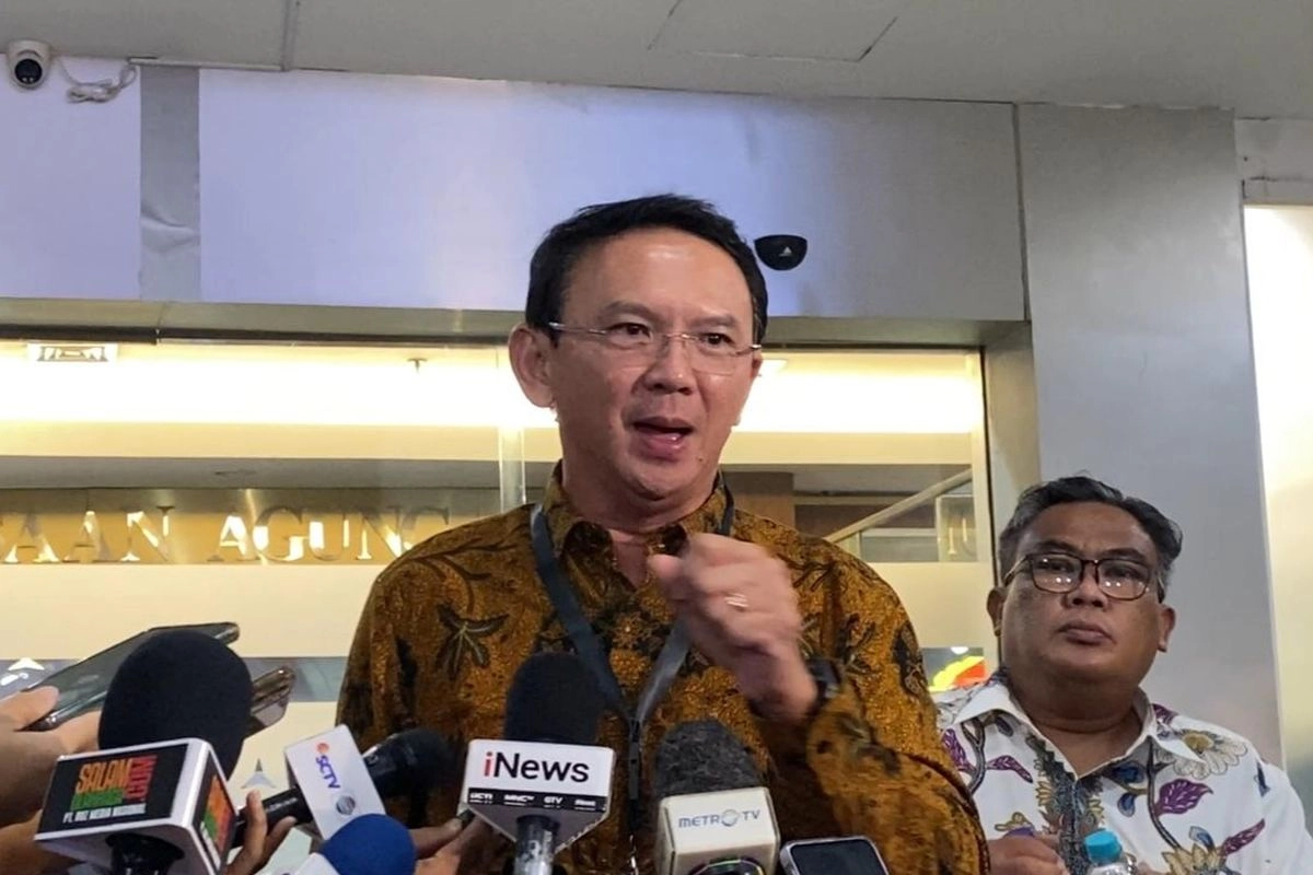 Ahok Bersaksi di Sidang