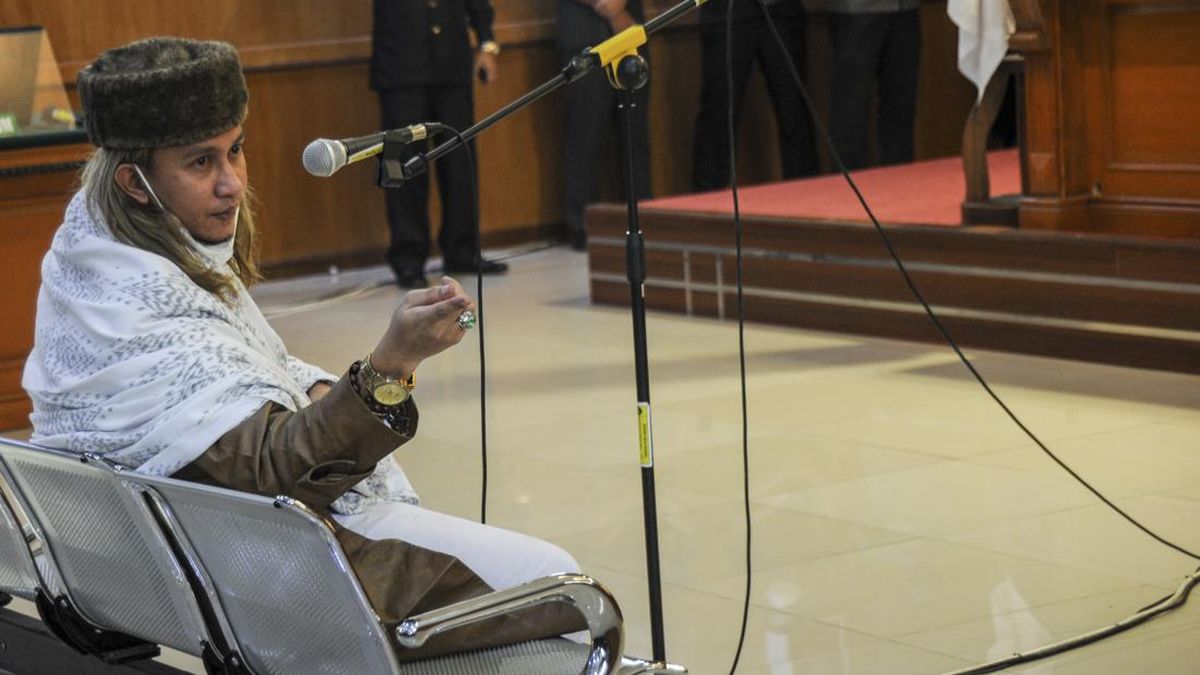Bahar bin Smith Tersangka