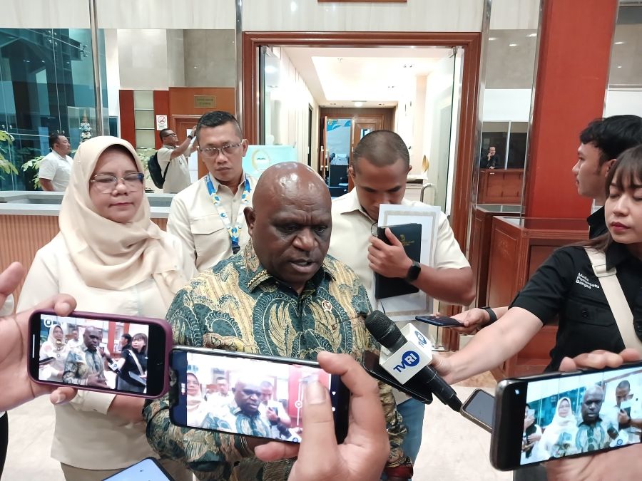Menteri Pigai Kritik